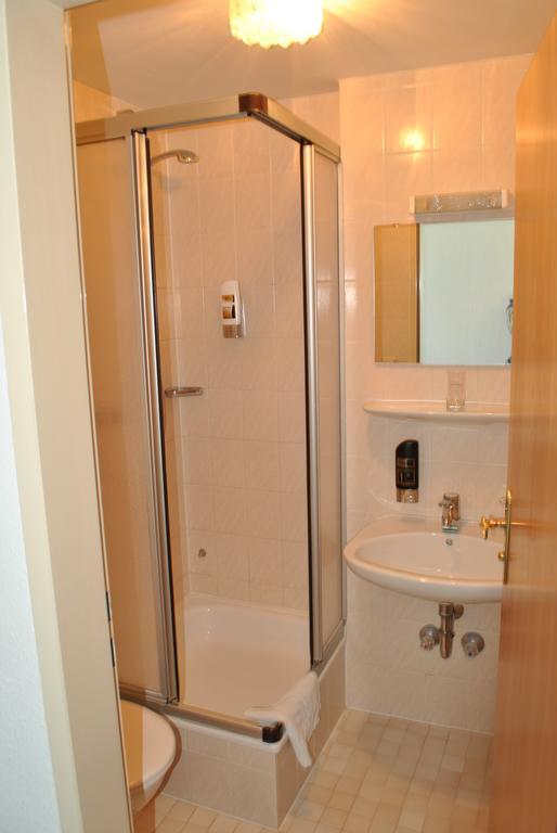 Gasthof Kampenwand Bernau Hotell Bernau am Chiemsee Rum bild
